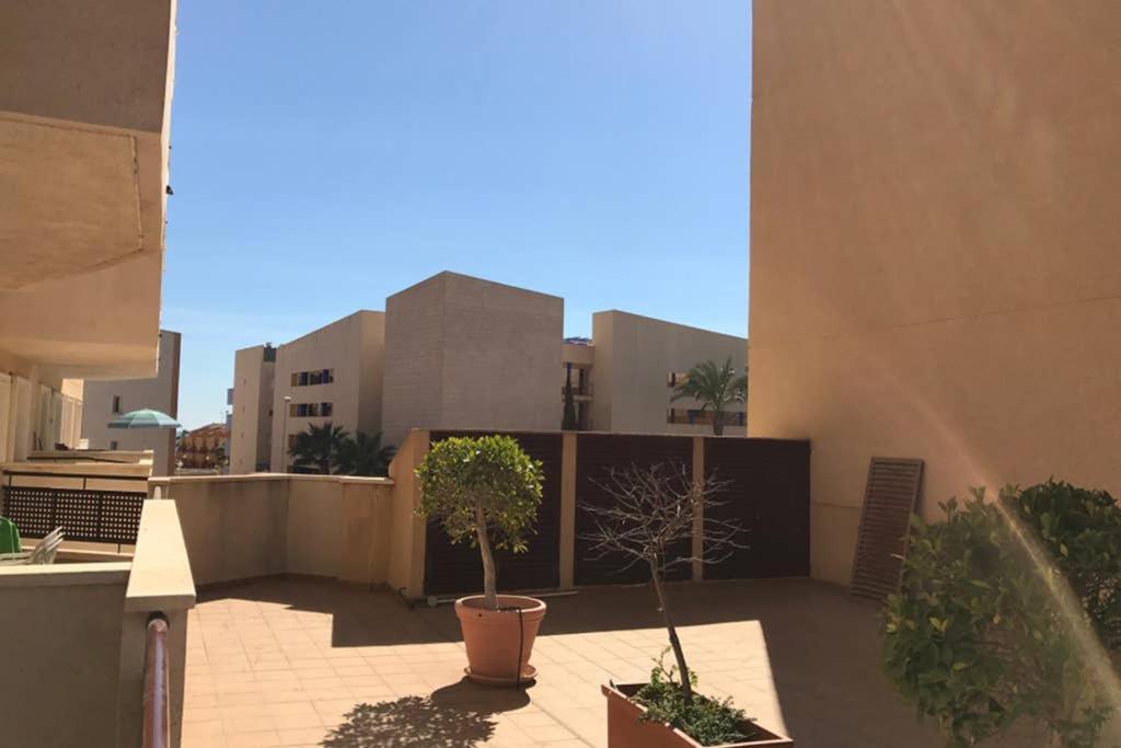 Lovely Apartment In Cabo Roig Near Beach Orihuela Kültér fotó